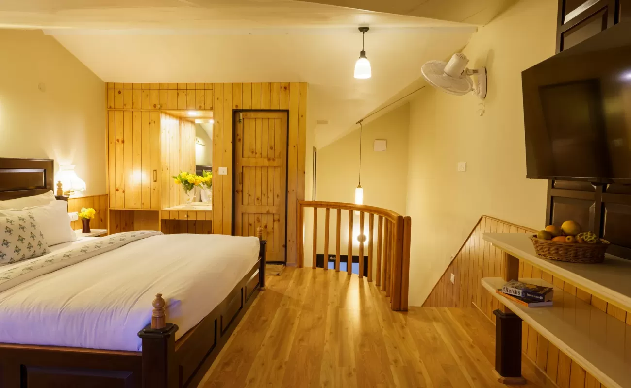 Pinewood Duplex Suite
